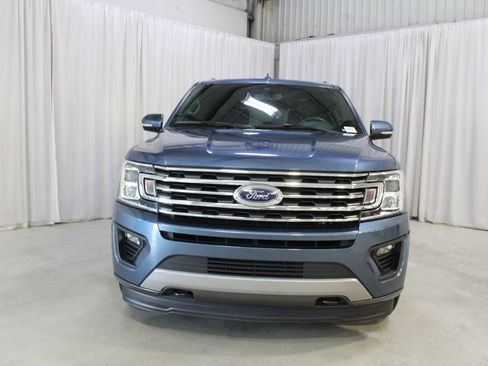 Used 2020 Ford Expedition XLT w/ Equipment Group 202A AWD/4WD image 38