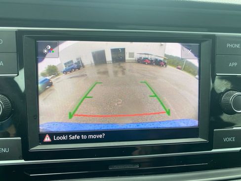 Used 2024 Volkswagen Jetta SE FWD image 26