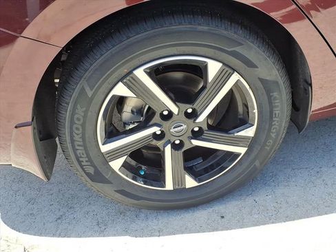 Certified 2025 Nissan Sentra SV image 19