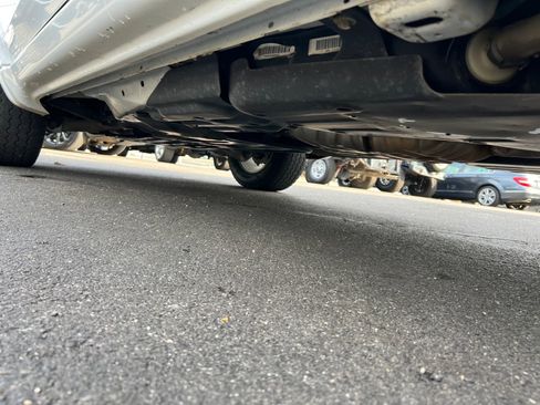 Used 2018 Jeep Grand Cherokee Overland image 36