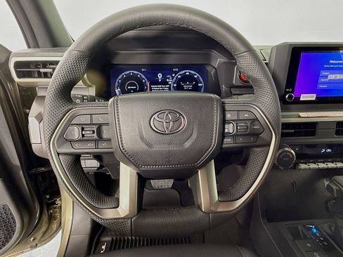 New 2026 Toyota Tacoma TRD Off-Road AWD/4WD image 13