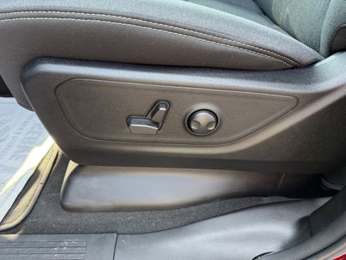 Used 2024 RAM 1500 Big Horn image 24