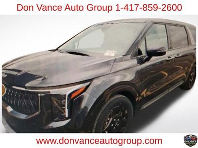 Used 2025 Kia Carnival