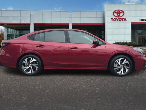 Used 2025 Subaru Legacy Premium AWD/4WD image 3