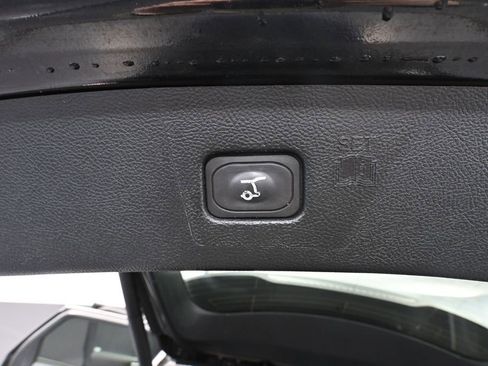 Used 2022 Ford Edge Titanium w/ Equipment Group 301A AWD/4WD image 41