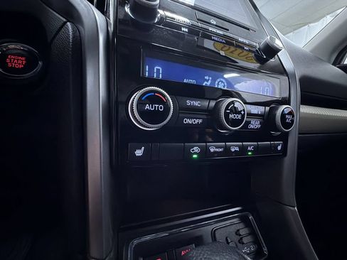 Used 2019 Subaru Ascent Premium AWD/4WD image 24