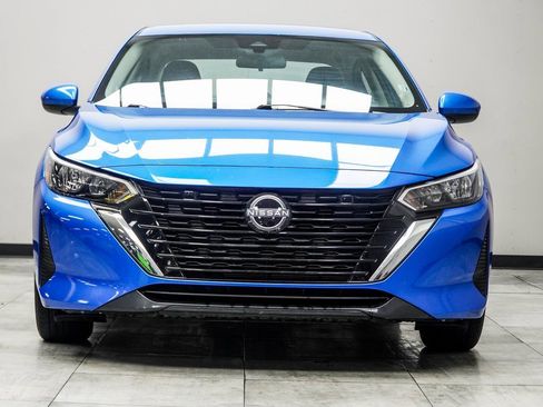 Used 2024 Nissan Sentra SV image 7