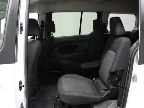Used 2019 Ford Transit Connect XLT image 13