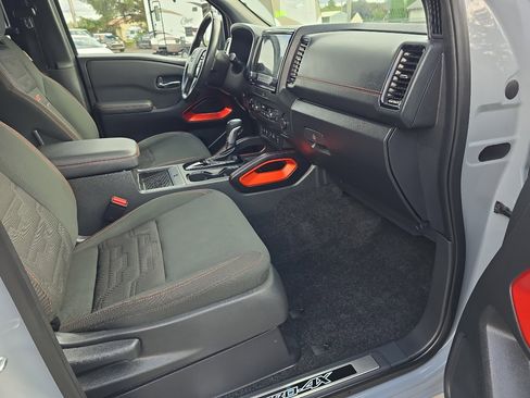 Used 2023 Nissan Frontier PRO-4X w/ Pro Convenience Package image 15