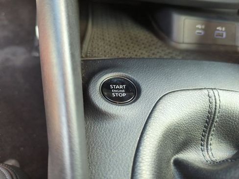 Used 2024 Nissan Z Performance w/ Heritage Edition RWD image 35