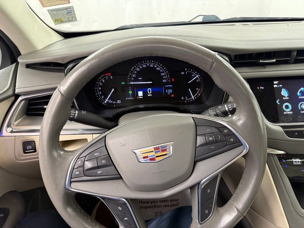 Used 2019 Cadillac XT5 Premium Luxury FWD image 12