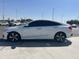 Used 2018 Honda Civic Touring image 5