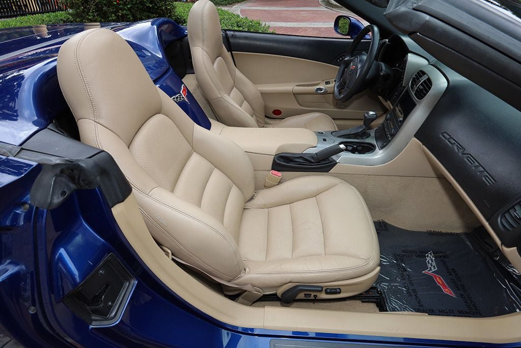 Used 2005 Chevrolet Corvette Convertible w/ Preferred Equipment Group RWD image 30