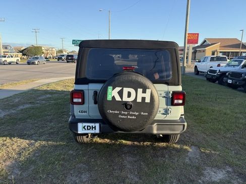 Certified 2024 Jeep Wrangler Sport S image 6