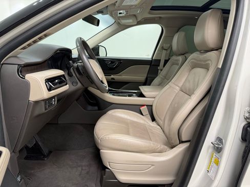 Used 2023 Lincoln Aviator Reserve w/ Equipment Group 201A image 16