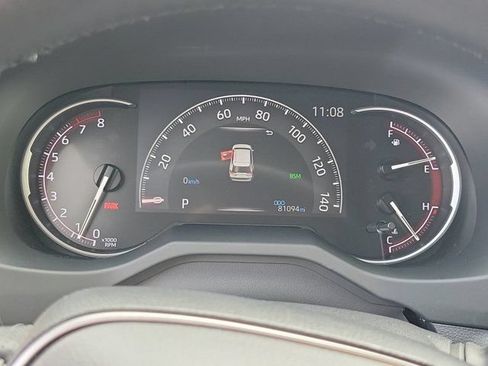 Used 2019 Toyota RAV4 Limited FWD image 34