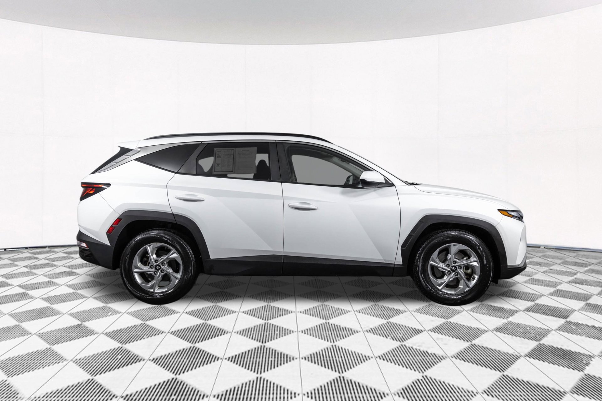 Used 2024 Hyundai Tucson SEL FWD image 20