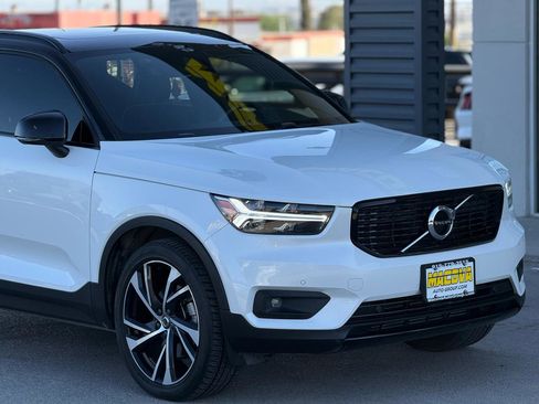 Used 2021 Volvo XC40 T5 R-Design AWD/4WD image 8