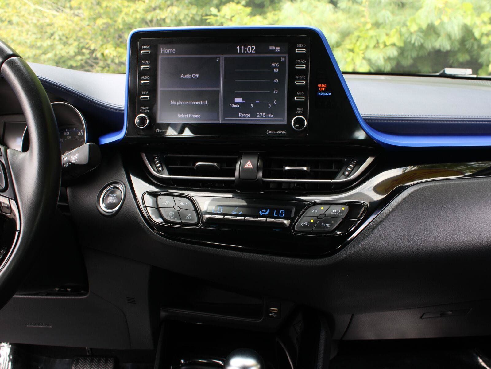 Used 2022 Toyota C-HR XLE FWD image 13