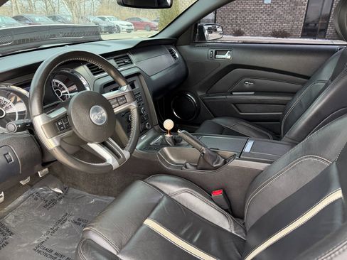 Used 2013 Ford Mustang GT Premium w/ Comfort Pkg image 10