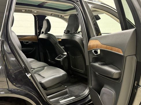Used 2023 Volvo XC90 B6 Plus w/ Protection Package image 34