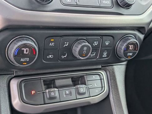 Certified 2023 GMC Acadia AT4 AWD/4WD image 17