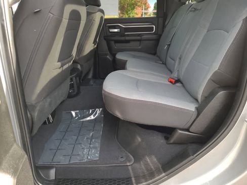 Used 2024 RAM 2500 Big Horn image 21