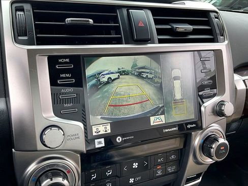 Used 2022 Toyota 4Runner Limited AWD/4WD image 32