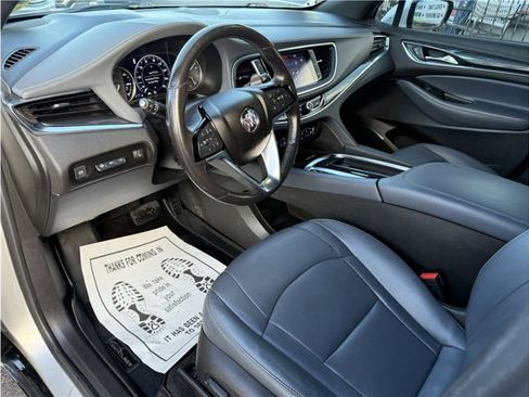 Used 2022 Buick Enclave Premium image 19
