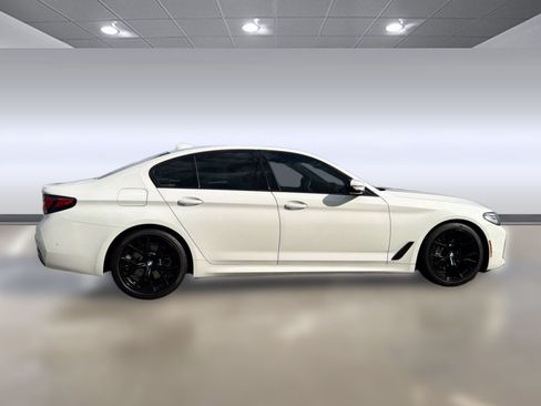 Used 2021 BMW 530i xDrive w/ M Sport Package AWD/4WD image 8