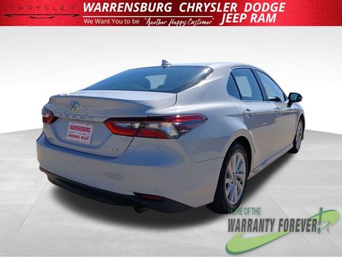 Used 2024 Toyota Camry LE FWD image 3