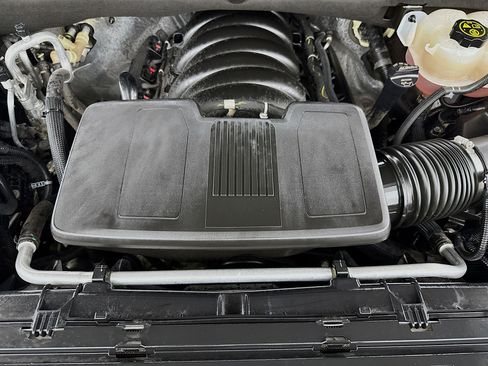 Used 2023 GMC Yukon AT4 AWD/4WD image 69