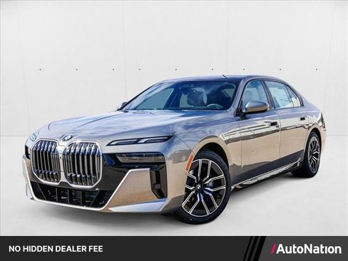 Used 2025 BMW 740i xDrive AWD/4WD image 1