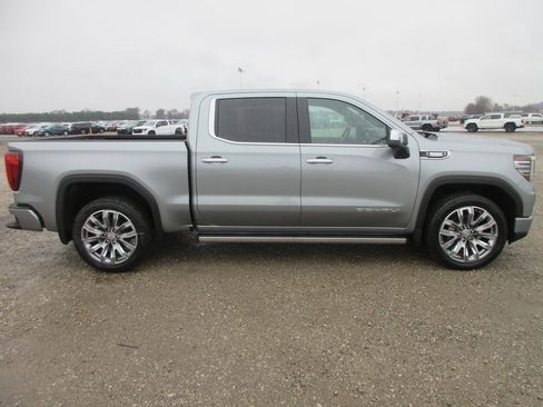 New 2026 GMC Sierra 1500 Denali image 3
