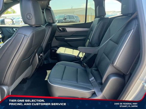 New 2026 Buick Enclave Sport Touring w/ Power Package AWD/4WD image 11
