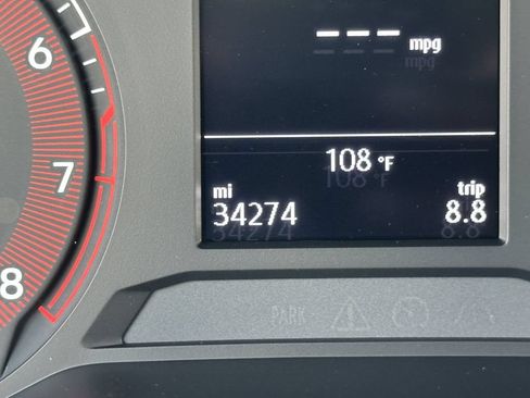 Used 2019 Volkswagen Jetta SE FWD image 32