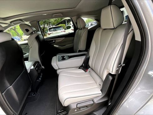 Certified 2022 Acura MDX SH-AWD w/ Advance Package image 21