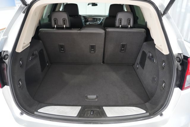 Used 2017 Buick Envision Essence AWD/4WD image 9