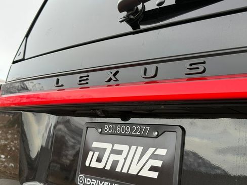 Used 2026 Lexus GX 550 w/ Cold Area Package image 12