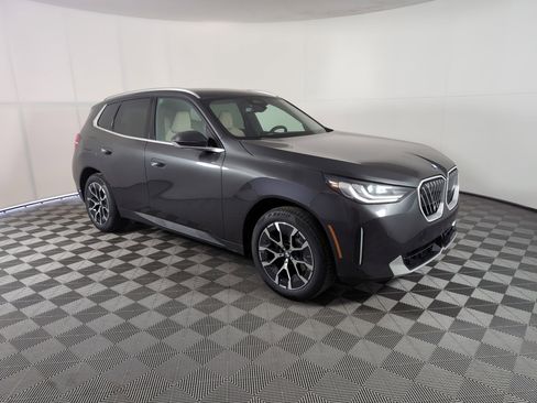 Used 2025 BMW X3 xDrive30i w/ Convenience Package image 6