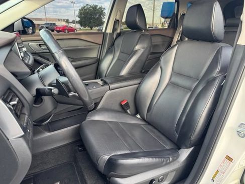 Used 2021 Nissan Rogue SV w/ Premium Package FWD image 21