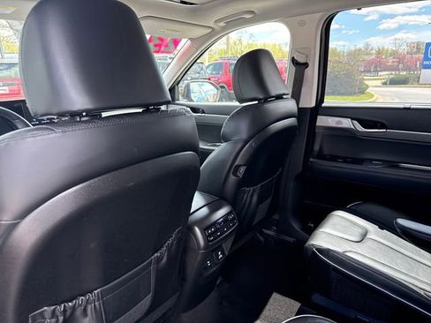 Used 2023 Hyundai Palisade SEL w/ Premium Package AWD/4WD image 22