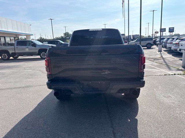 Used 2018 Ford F150 Raptor w/ Equipment Group 802A Luxury AWD/4WD image 4