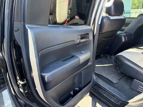 Used 2010 Toyota Tundra 4x4 Double Cab image 10