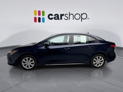 Used 2025 Toyota Corolla LE FWD image 2