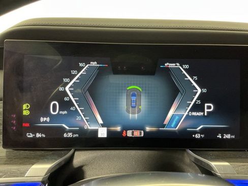 Certified 2024 BMW i7 xDrive60 image 11