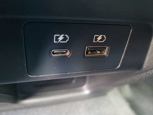 Used 2024 Mitsubishi Outlander SE AWD/4WD image 11