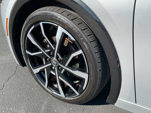Used 2024 Toyota Prius Prime FWD image 13