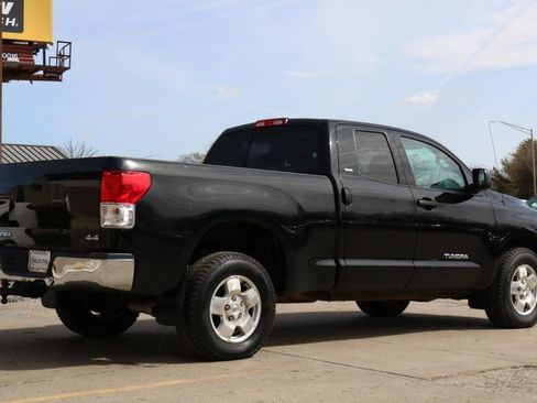 Used 2013 Toyota Tundra 4x4 Double Cab w/ TRD Off-Road Pkg image 8