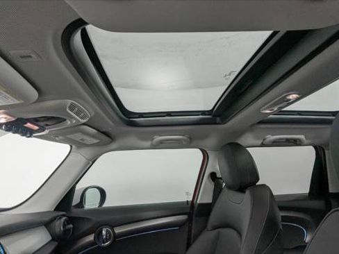 Used 2022 MINI Cooper S image 16